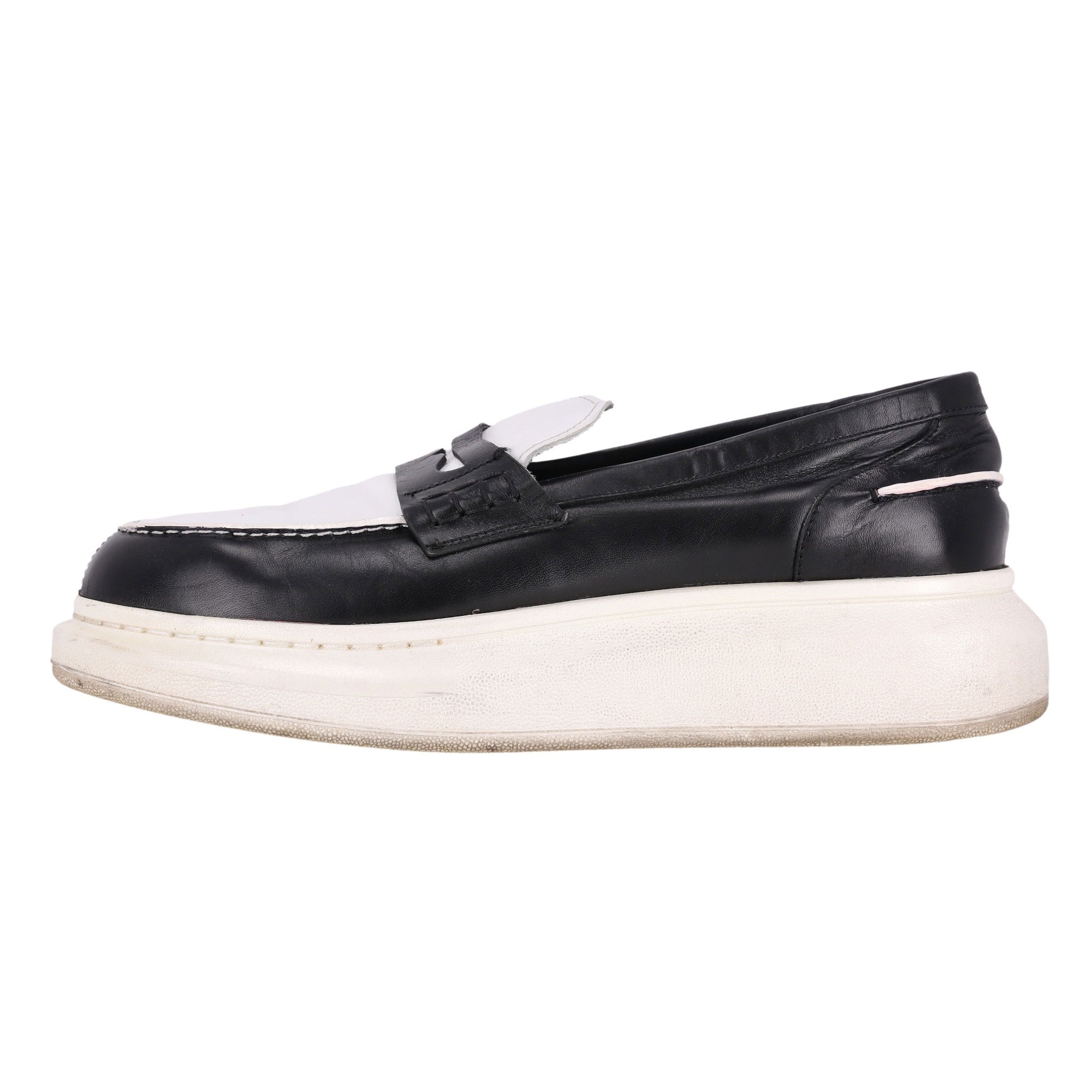 Alexander McQueen Leather Platform Loafers. Size 39 – Shush London