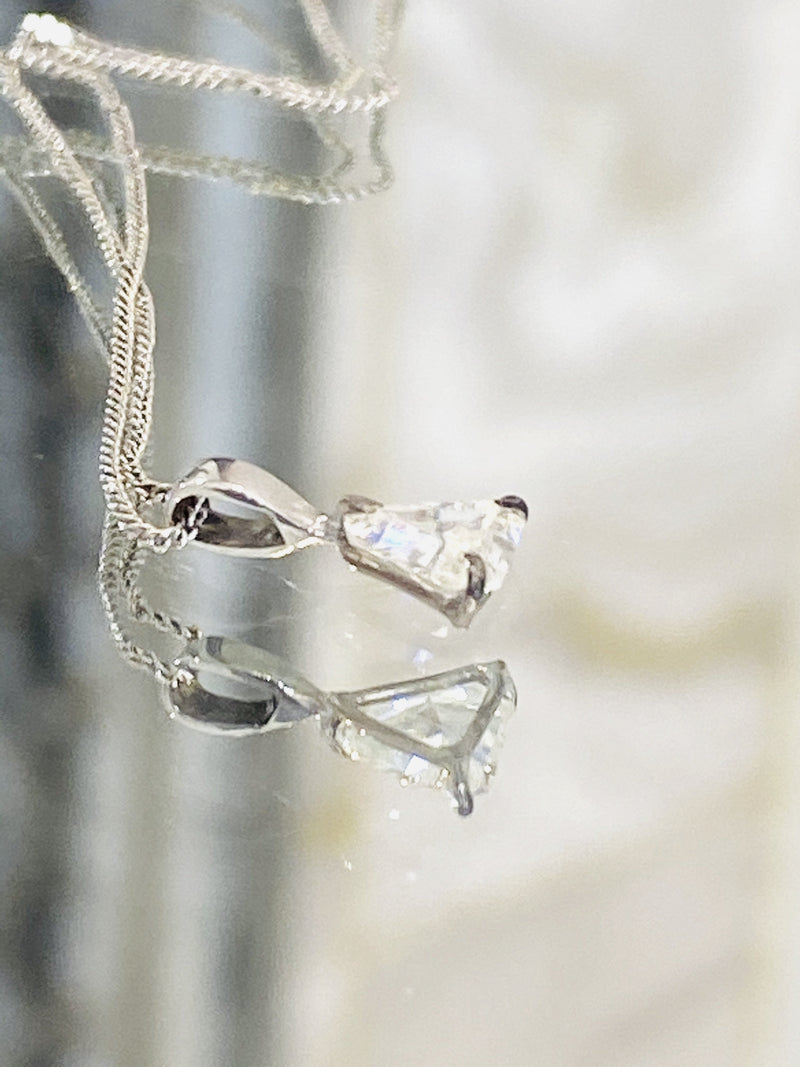 Solitaire Diamond .4cts Pendant On A 18k White Gold Necklace