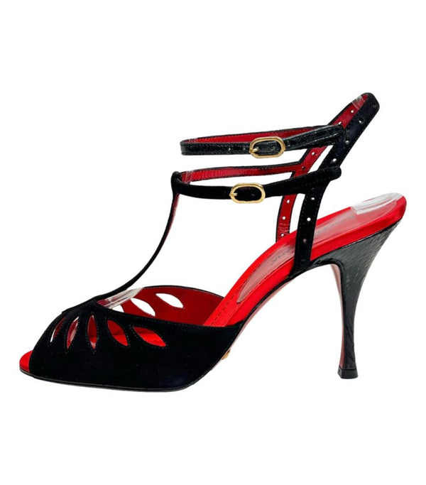 Dolce & Gabbana Suede Sandals. Size 38.5