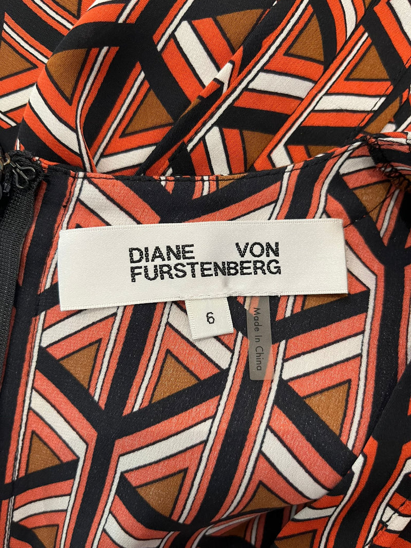 Diane Von Furstenberg Silk Dress. Size 6US