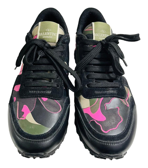 Valentino Rockrunner Leather Sneakers. Size 39