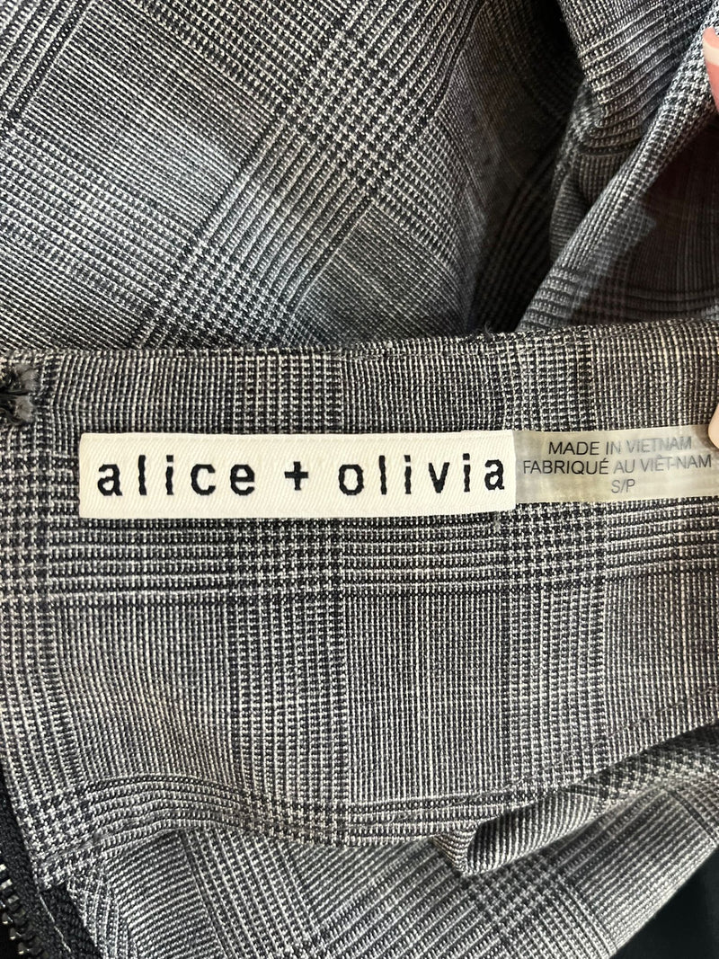 Alice+Olivia Virgin Wool Top. Size S