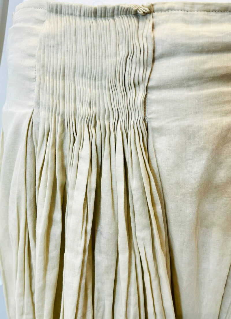 Prada Pleated Cotton Skirt. Size 38IT
