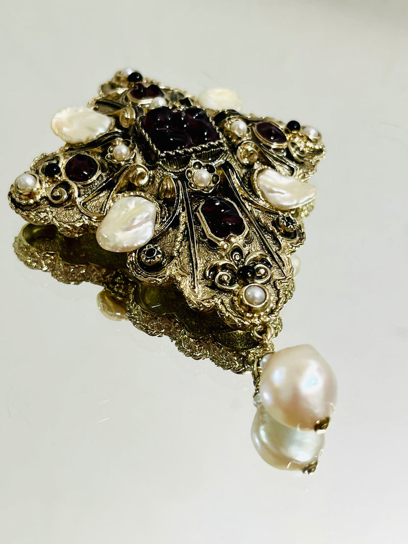 Chanel Gripoix & Baroque Pearl Brooch