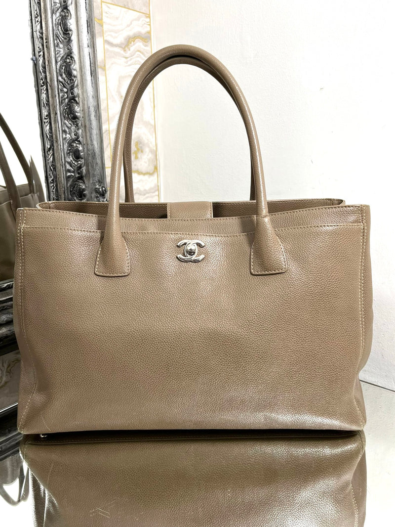 Chanel Leather Cerf Tote Bag