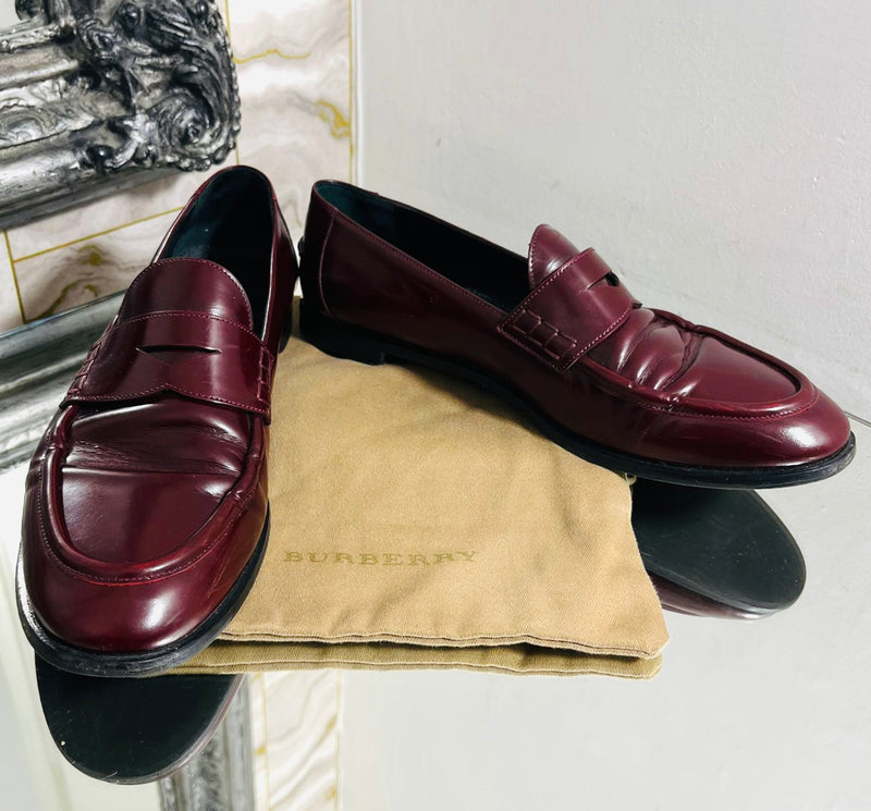 Burberry Leather Loafers. Size 38