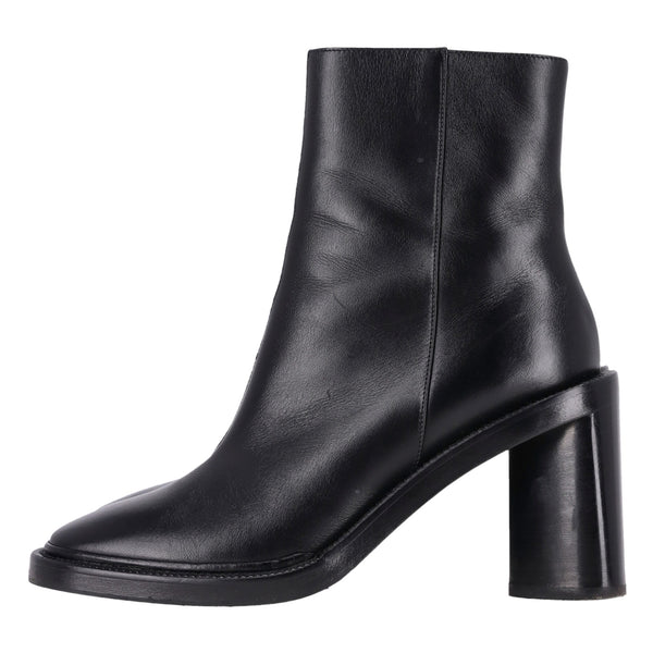 Acne Studios Booker Leather Ankle Boots. Size 35