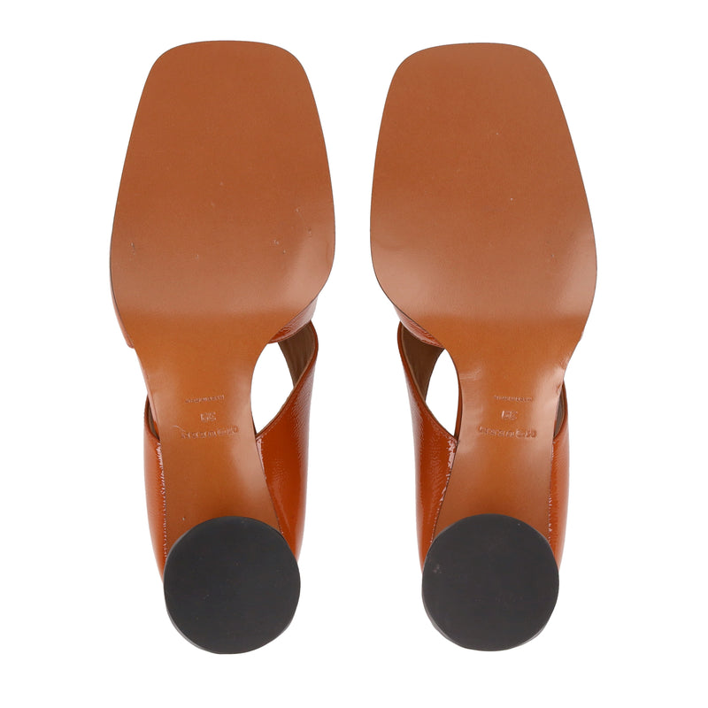 Alexander McQueen Leather Mule Sandals With Ruched Heel. Size 39