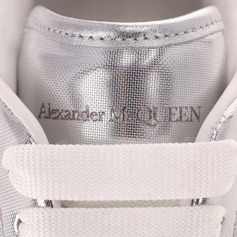 Alexander McQueen Sprint Runner Leather Sneakers With Metallic Panels. Size 42