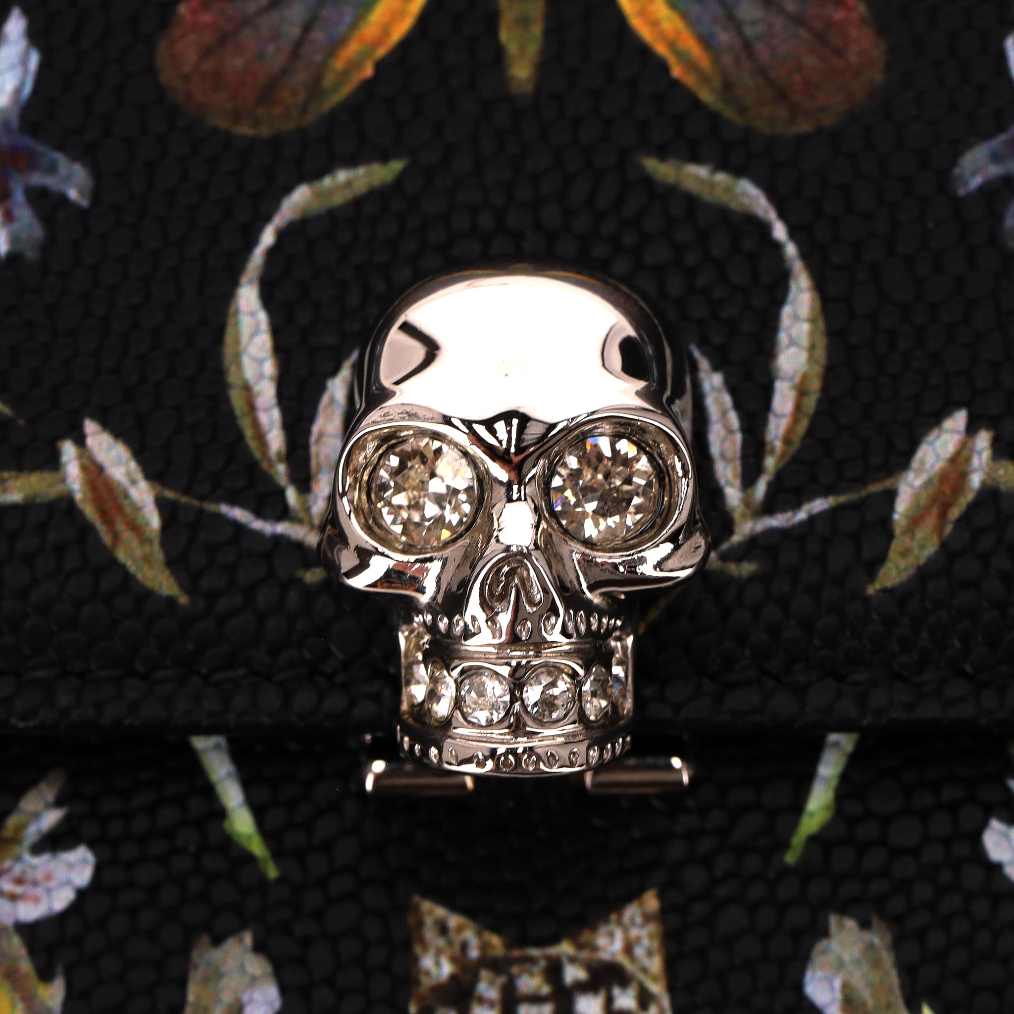 Alexander McQueen Nocturnal Print Leather Skull Wallet On Chain Alexander McQueen Nocturnal Print Leather Skull Wallet On Chain