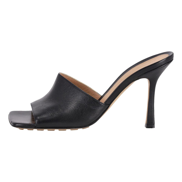 Bottega Veneta Lambskin Stretch Mule Sandals. Size 38