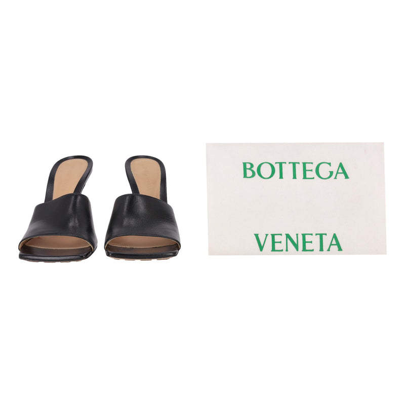 Bottega Veneta Lambskin Stretch Mule Sandals. Size 38