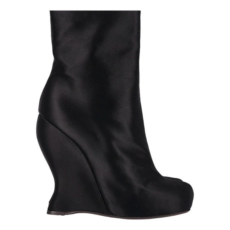 Bottega Veneta Satin Sculpted Curved Wedge Ankle Boots. Size 41