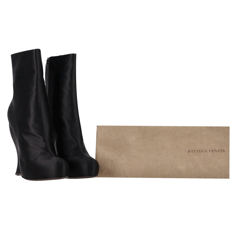 Bottega Veneta Satin Sculpted Curved Wedge Ankle Boots. Size 41