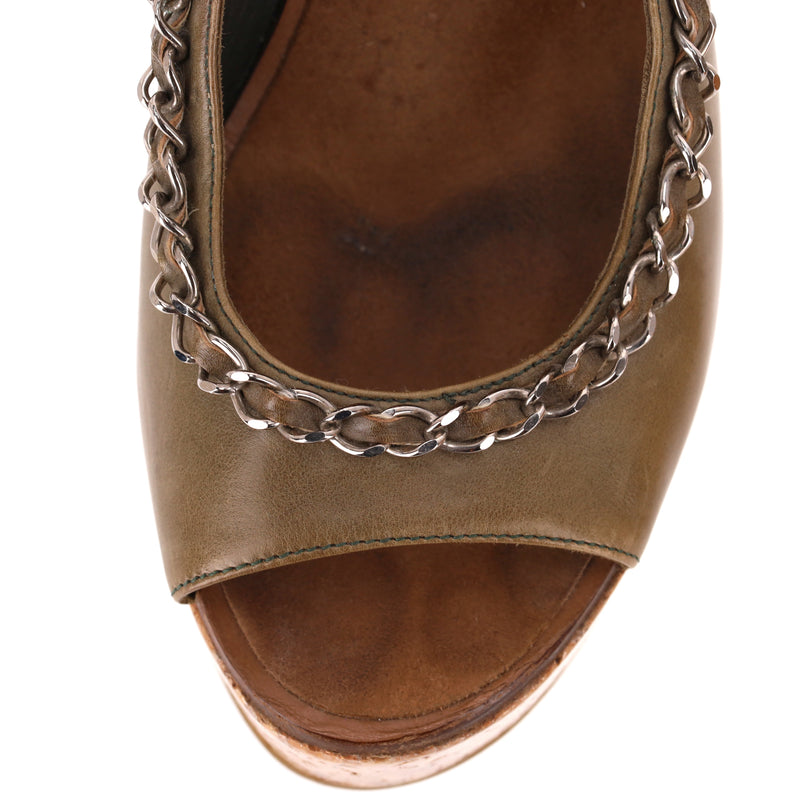 Chanel 'CC' Logo & Chain Detail Leather Cork Wedge Sandals. Size 36