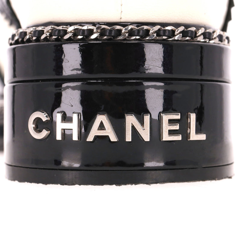 Chanel Two-Tone Patent Leather Chain & Logo Detail Oxford Brogues. Size 37.5