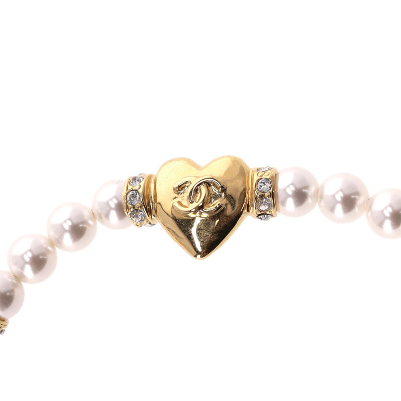 Chanel 2024 Collection Pearl Choker Necklace With 'CC' Logo Heart Pendants