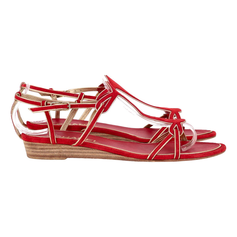 Chanel Low Wedge Suede Sandals With 'CC' Logo Detail. Size 37