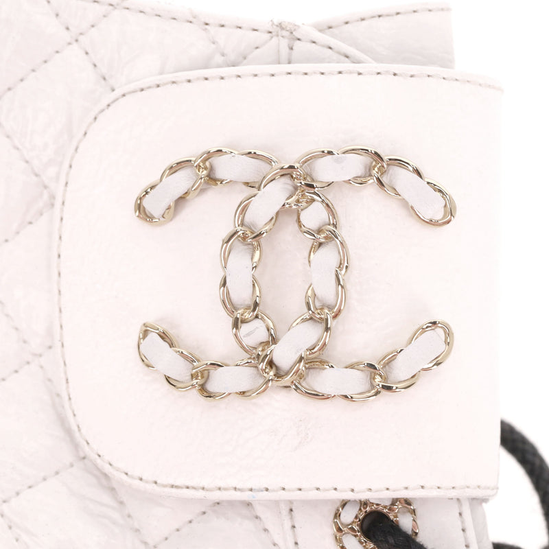 Chanel 'CC' Logo Shiny Goatskin Calfskin Diamond Quilted Combat Boots. Size 40