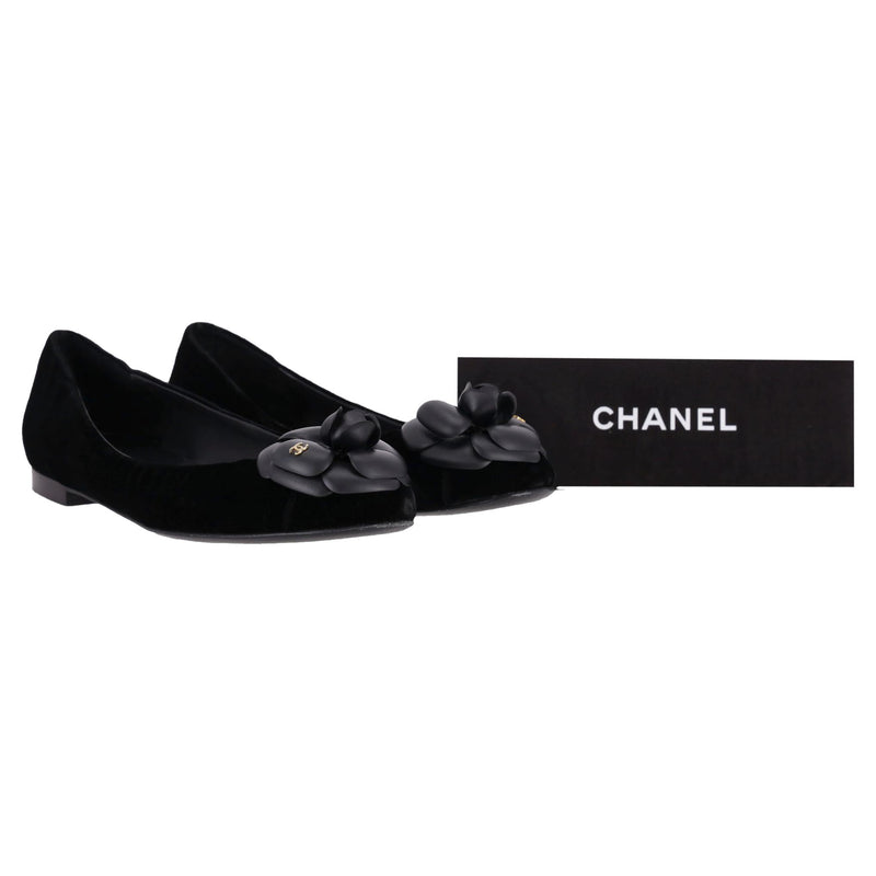 Chanel Camellia Flower & 'CC' Logo Velvet Ballet Flats. Size 39.5