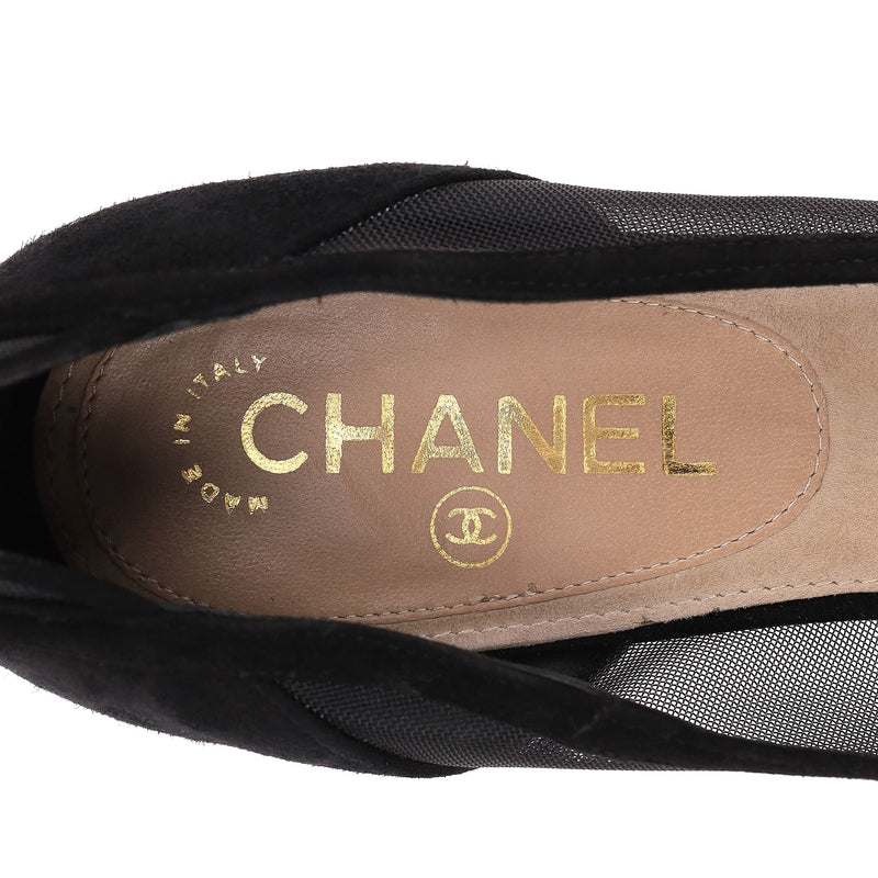 Chanel Mesh Peep-Toe Pumps With A Clear Lucite Heel. Size 39.5