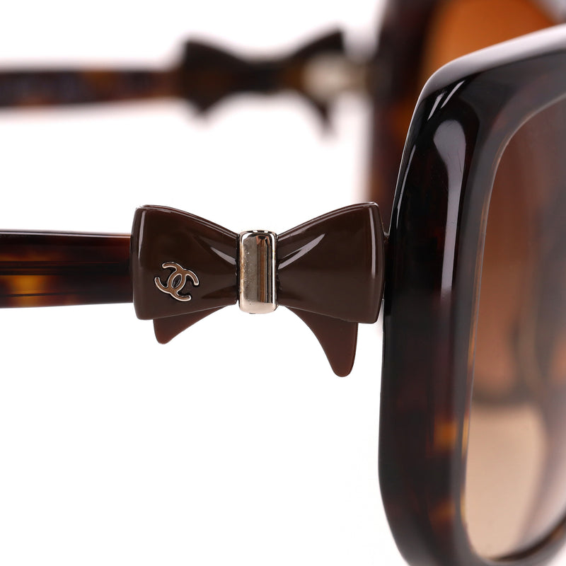 Chanel 'CC' Logo Ribbon Detail Tortoise Sunglasses