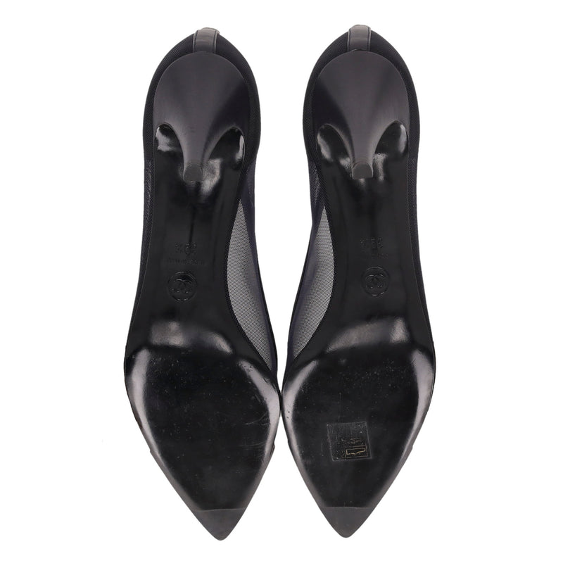Chanel Mesh & Leather Heels With A 'CC' Logo Detail. Size 39.5