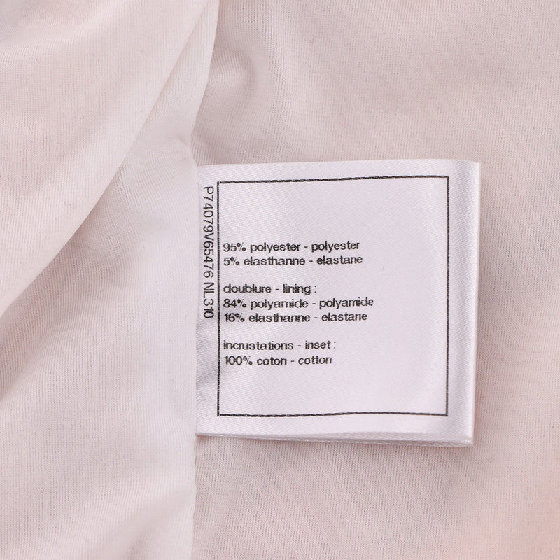 Chanel Cruise Collection 2023 - Sequin Top With Logo Design. Size 38FR