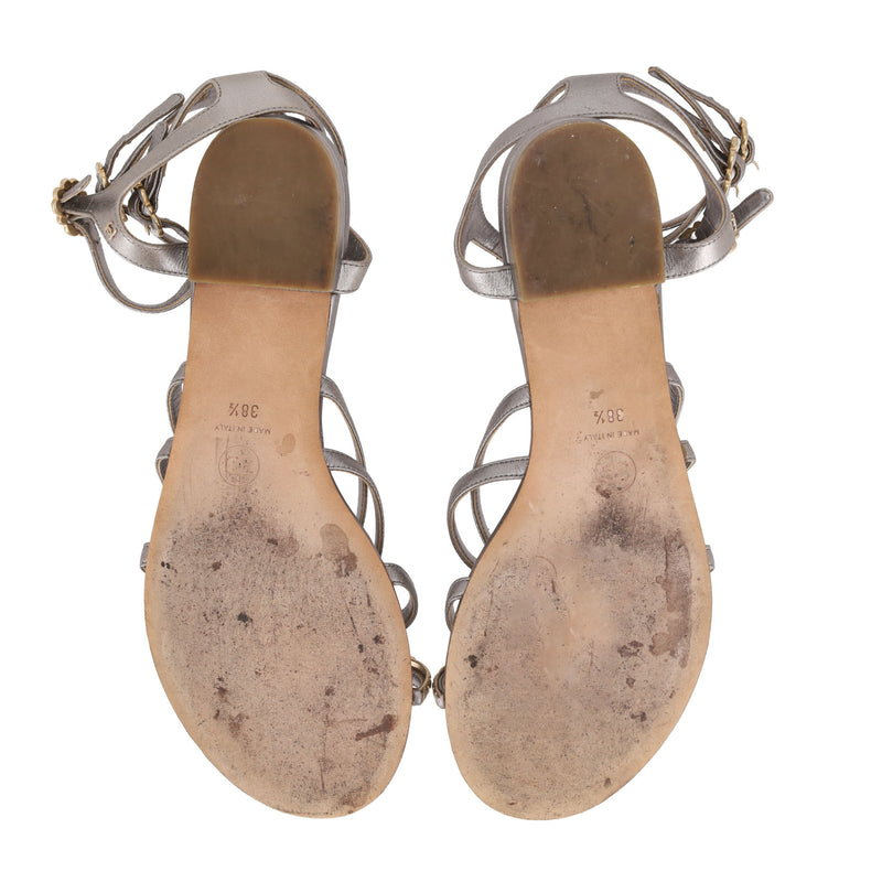 Chanel Metallic Leather Enamel Embellished Toe Ring Sandals. Size 38.5