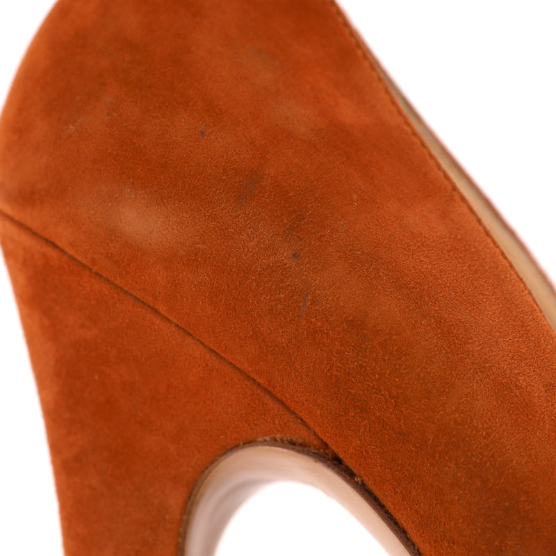 Charlotte Olympia Dolly Pumps With A Metallic Platform. Size 39