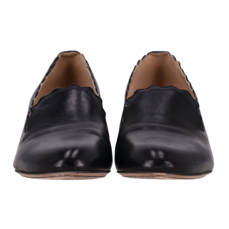 Chloe Scalloped Leather Heeled Loafers. Size 39.5