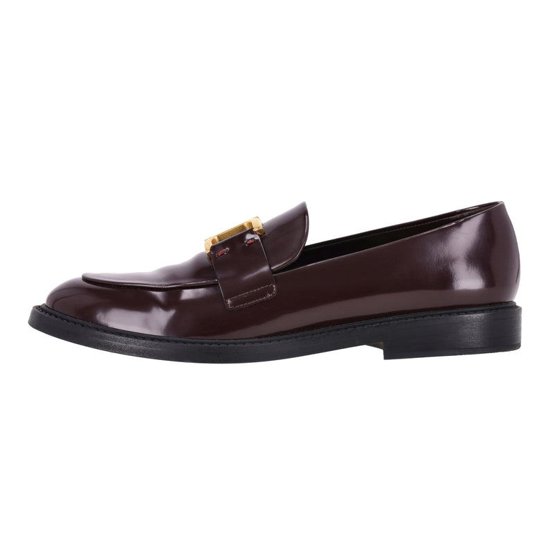 Chloe Marcie Glossed Leather Loafers. Size 40