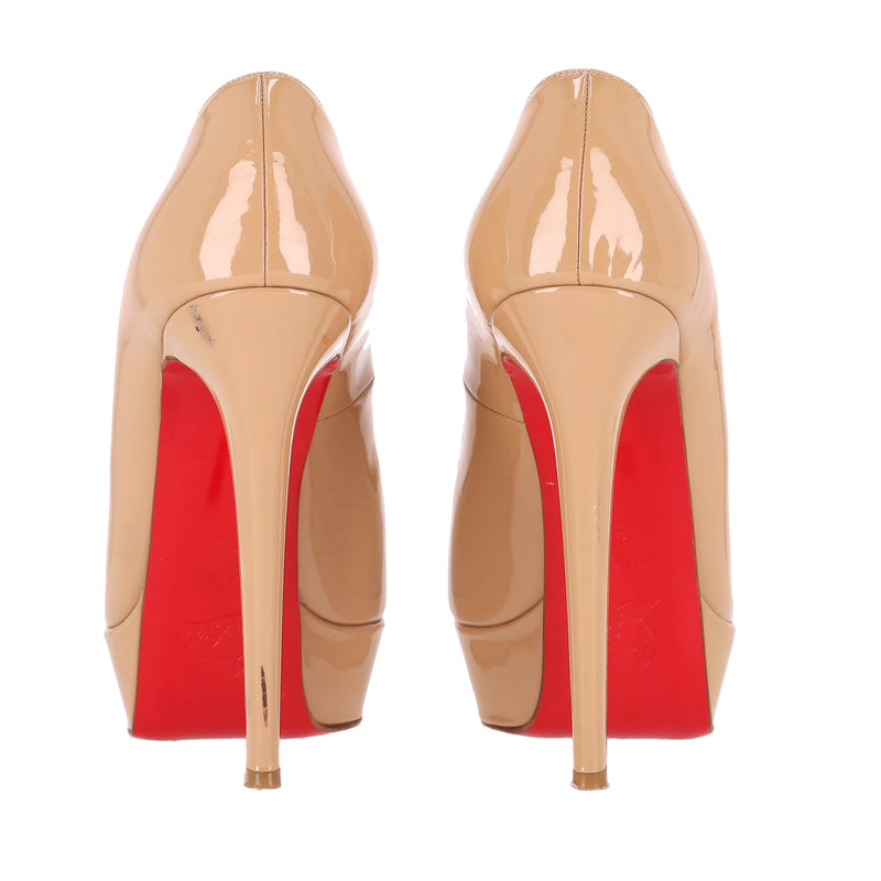 Christian Louboutin Bianca Patent Leather Pumps. Size 38