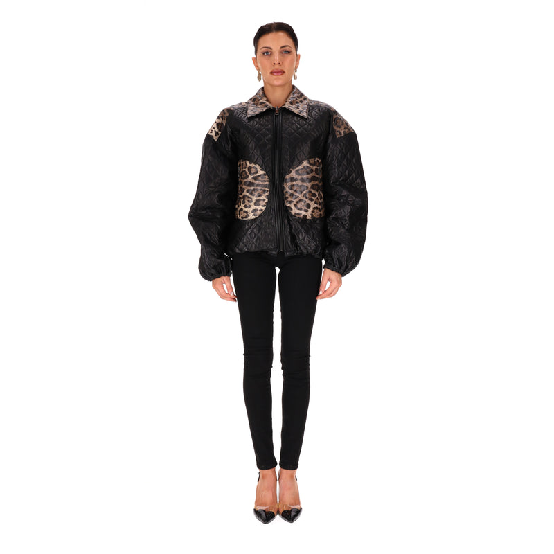 Dolce & Gabbana Quilted Lambskin & Silk Leopard Reversible Jacket. Size 40IT