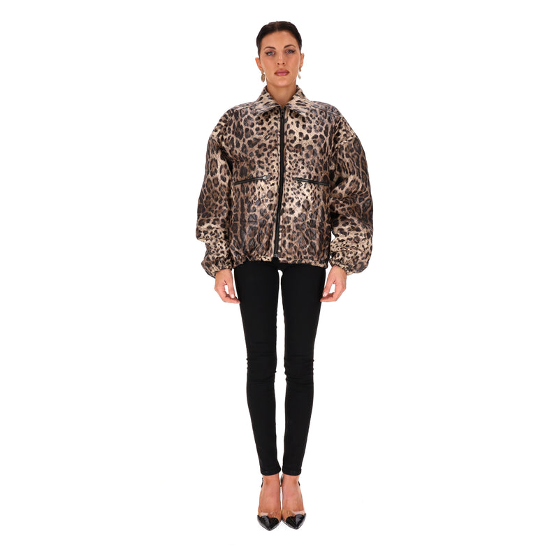 Dolce & Gabbana Quilted Lambskin & Silk Leopard Reversible Jacket. Size 40IT
