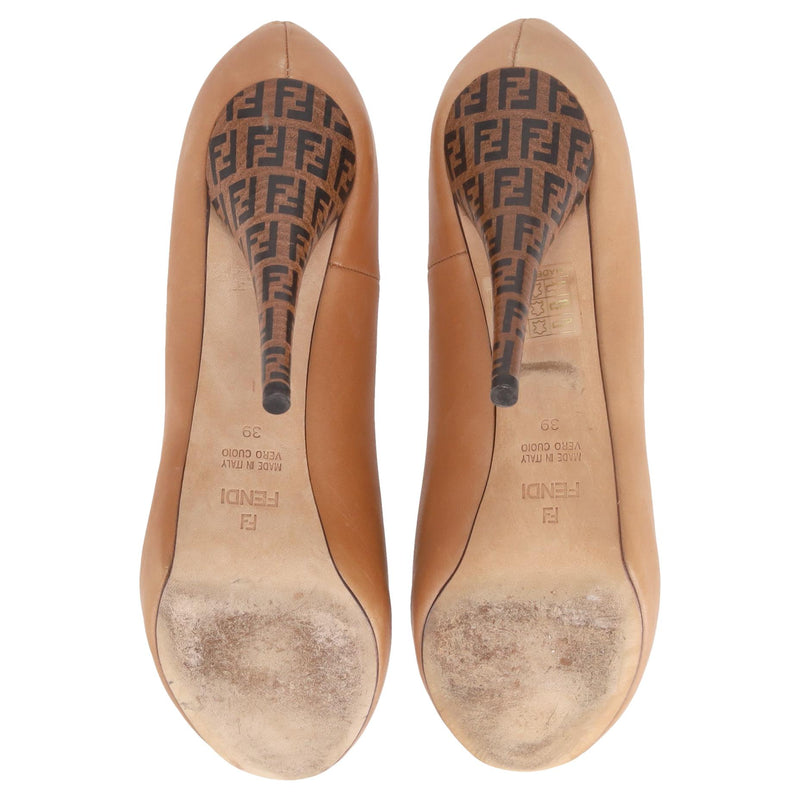 Fendi Peep-Toe Leather Pumps With 'FF' Zucca Heel. Size 39