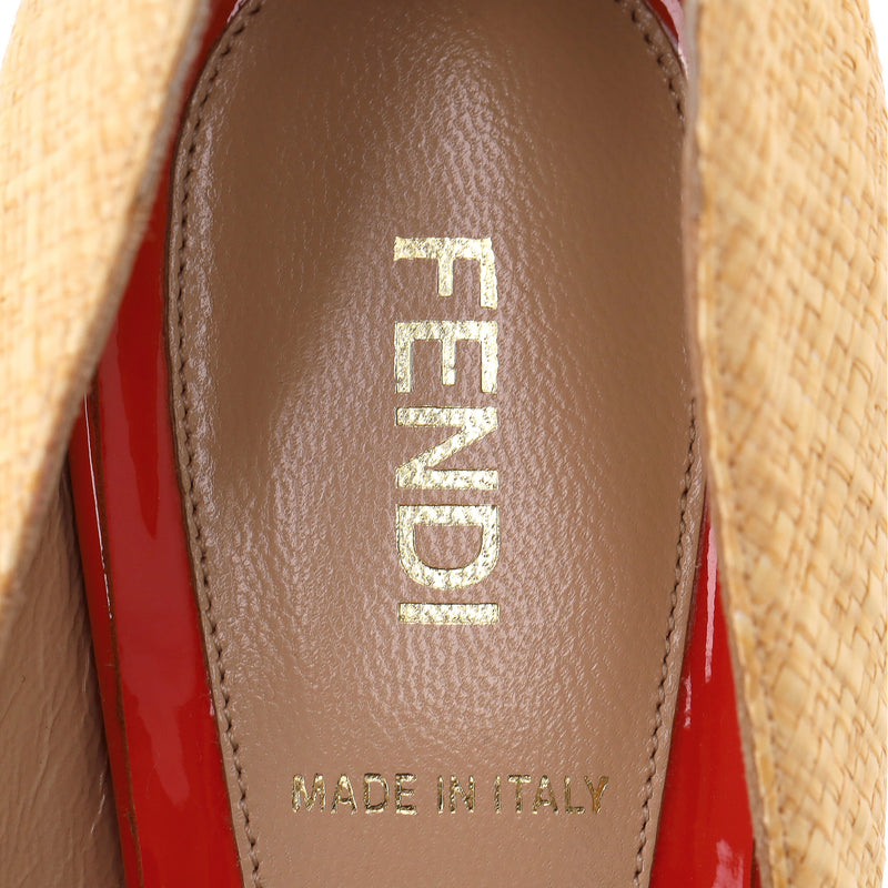 Fendi Raffia Peep-Toe Pumps With A Patent Leather Bow. Size 40