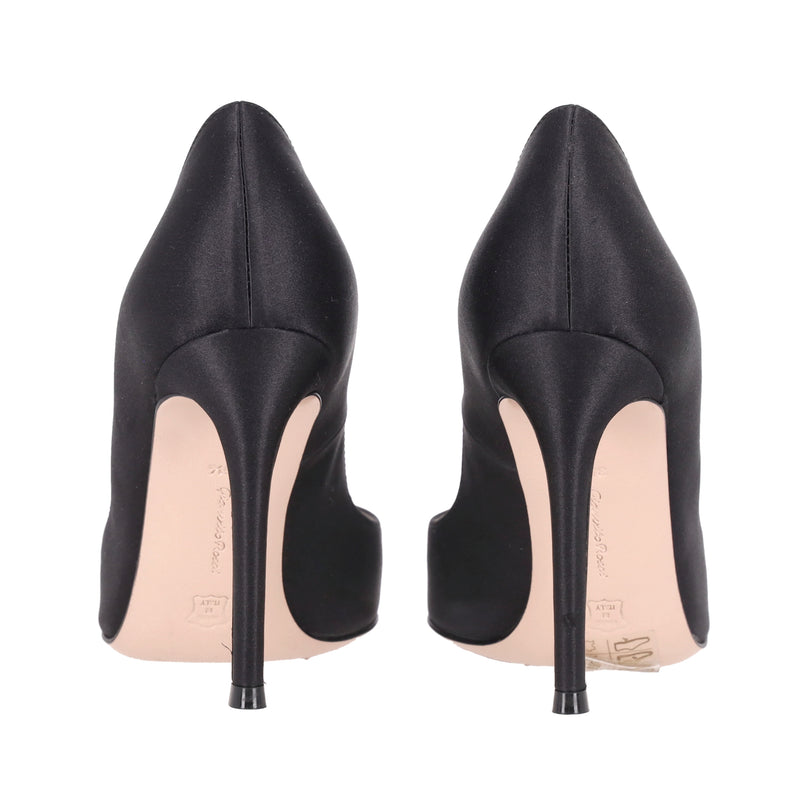 Gianvito Rossi Satin Stiletto Pumps.Size 35.5