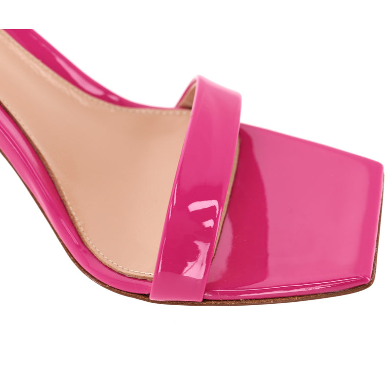 Gianvito Rossi Ribbon Buckle Patent Leather Sandals. Size 35.5