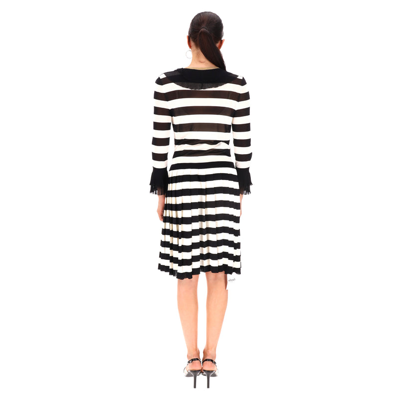 Gucci Striped Dress with 'GG' Pearl Buttons. Size L