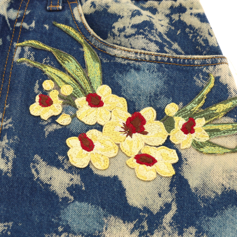 Gucci Denim  Floral Embroidered Skirt. Size 40IT