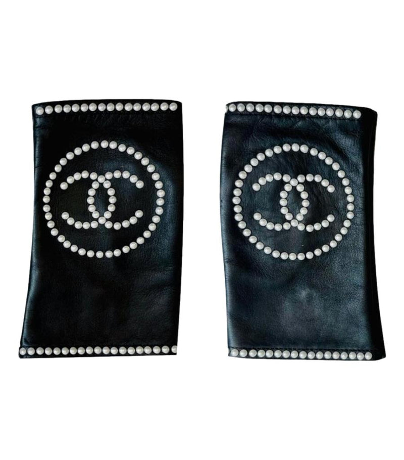 Chanel 'CC' Logo Leather & Pearl Fingerless Gloves
