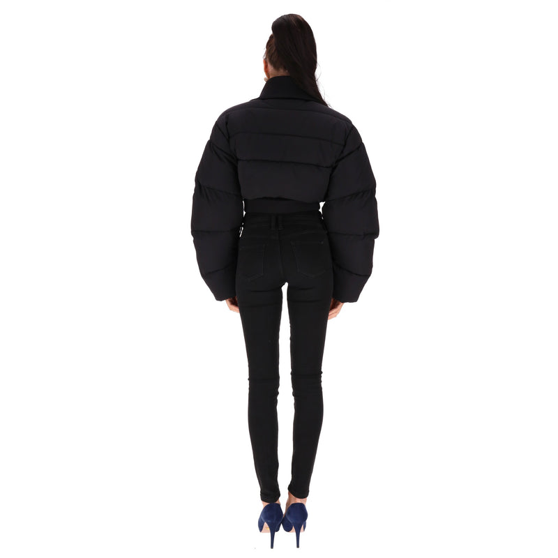 Jacquemus La Montage Cut-Out Detail Cropped Puffer Jacket. Size 40FR