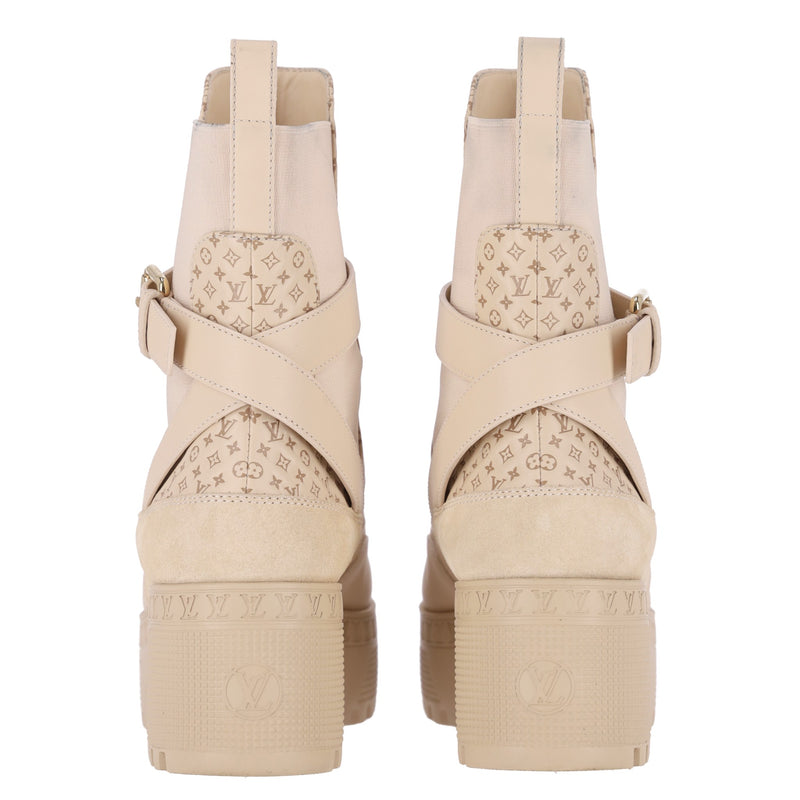 Louis Vuitton Suede 'LV'  Logo Embossed Laureate Platform Desert Boots. Size 37