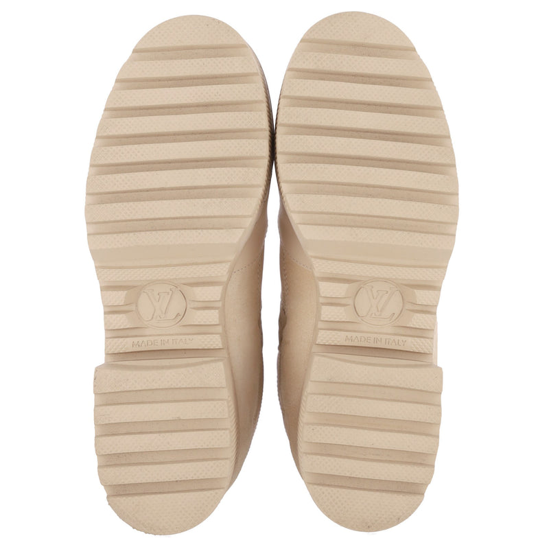 Louis Vuitton Suede 'LV'  Logo Embossed Laureate Platform Desert Boots. Size 37