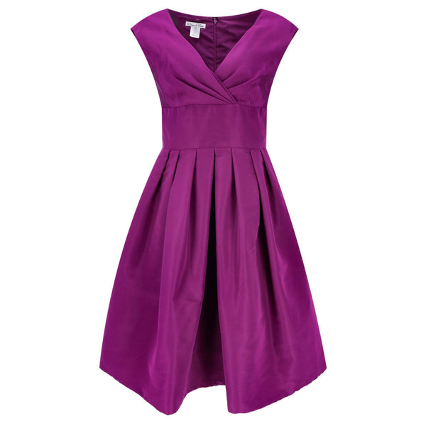 Oscar De La Renta Silk Flared Pleated Dress. Size 8US