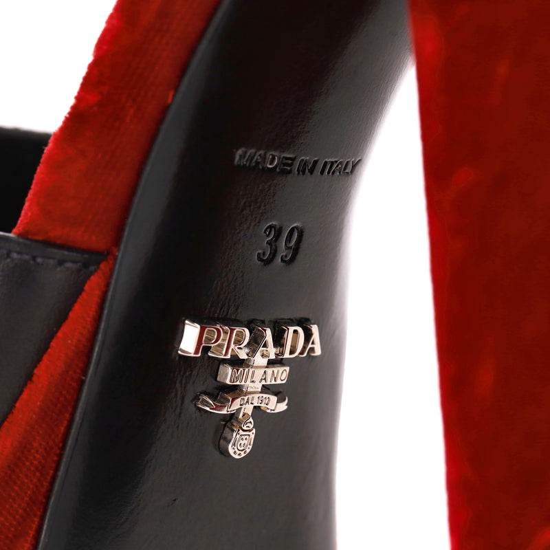 Prada Platform Leather Sandals With Velvet Heel. Size 39