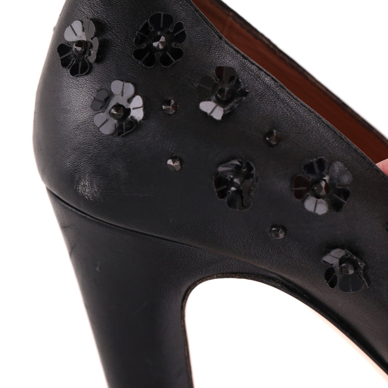 Red Valentino Flower Embellished Leather Peep-Toe Heels. Size 38