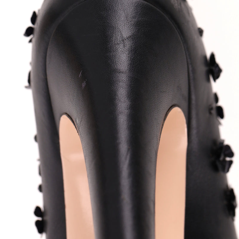 Red Valentino Flower Embellished Leather Peep-Toe Heels. Size 38