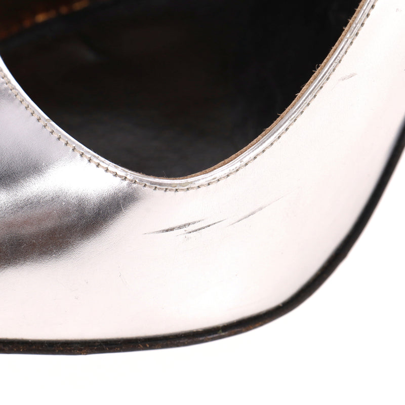 Tom Ford Metallic Leather Pumps. Size 35.5